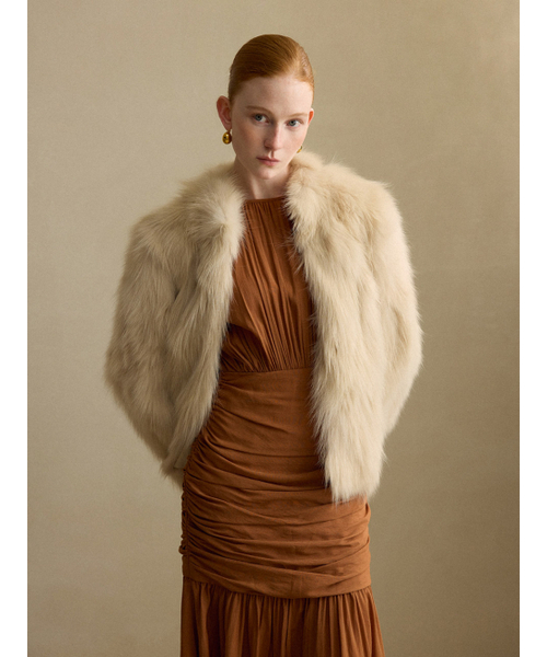 SINCETHEN(シンスゼン)の「Winter fox fur jacket(ムートンコート・レディース・その他・FREE)」の5枚目の写真