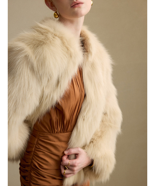 SINCETHEN(シンスゼン)の「Winter fox fur jacket(ムートンコート・レディース・その他・FREE)」の6枚目の写真