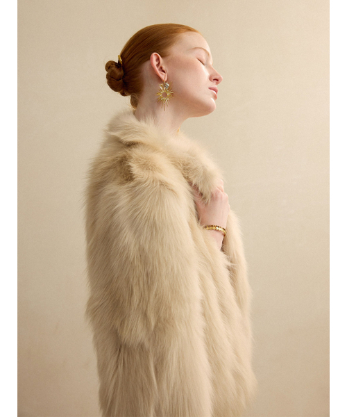 SINCETHEN(シンスゼン)の「Winter fox fur jacket(ムートンコート・レディース・その他・FREE)」の9枚目の写真