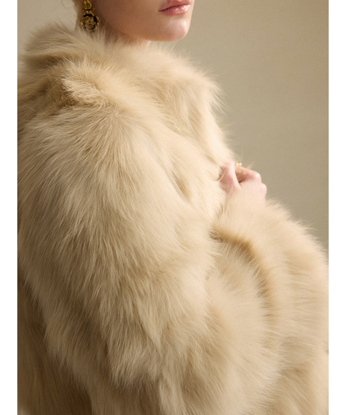 SINCETHEN(シンスゼン)の「Winter fox fur jacket(ムートンコート・レディース・その他・FREE)」の13枚目の写真