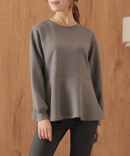 DAYRA(デイラ)の「ソリッドカラー ペプラム 長袖 フレア プルオーバー(Tシャツ/カットソー・レディース・グレー/ブラック/ベージュ/グリーン・S/FREE)」の1枚目の写真