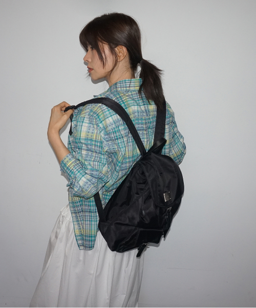 Salad bowls（サラダボール）の「SYMBOL NYLON BACKPACK [BLACK]（バックパック/リュック・レディース・ブラック・FREE）」の2枚目の写真