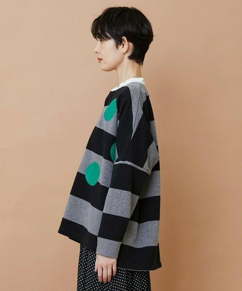 FRAPBOIS(フラボア)の「クルーボーダー カットソー(Tシャツ/カットソー・レディース・ブラック/ブルー・1/2)」の3枚目の写真