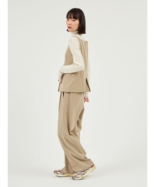 emmi(エミ)の「【セットアップ対応】ジレトップス(Tシャツ/カットソー・レディース・イエロー/オリーブ/グレー・0/1)」の15枚目の写真