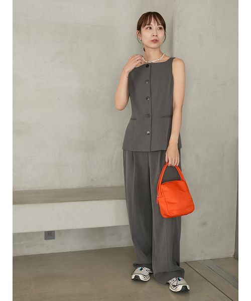 emmi(エミ)の「【セットアップ対応】ジレトップス(Tシャツ/カットソー・レディース・イエロー/オリーブ/グレー・0/1)」の19枚目の写真