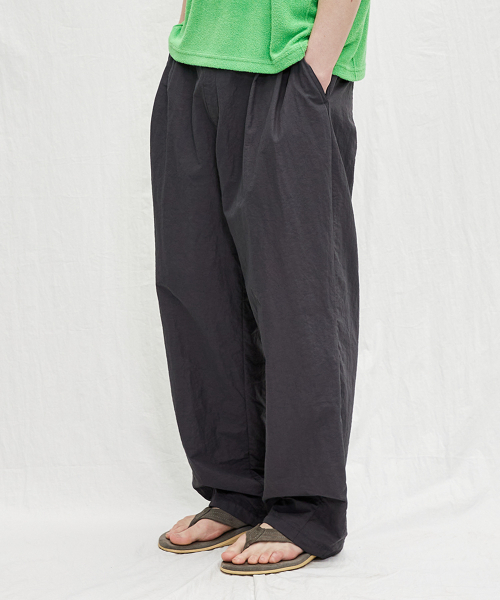 COFWI(コフウィー)の「リネンワイドツーピンタックパンツダークグレー(その他パンツ・メンズ・その他・1(S)/2(M)/0(XS)/3(L)/00(XXS))」の1枚目の写真