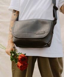 RUBBER KILLER（ラバーキラー）の「Fury Messenger Bag [Black]（メッセンジャーバッグ）」