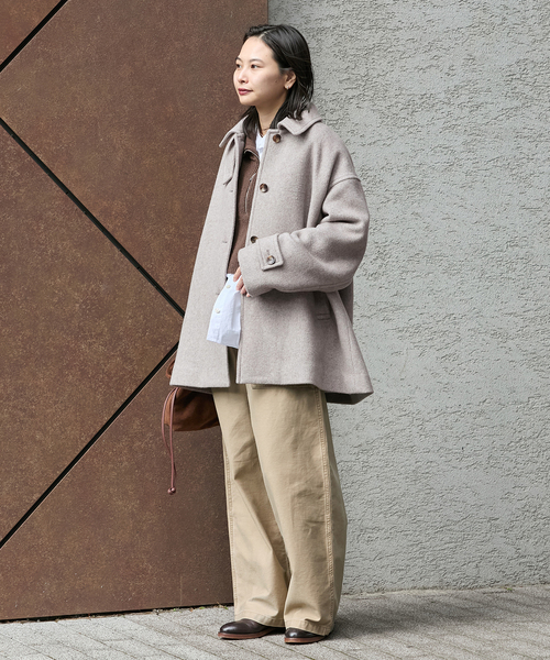 JOURNAL STANDARD(ジャーナルスタンダード)の「MANTECO ヘリンボン フレアバルカラーコート(ステンカラーコート・レディース・ベージュ/グレー・FREE)」の19枚目の写真