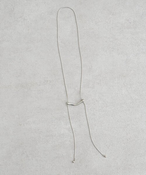 SHENERY（シーナリー）の「スネークウェーブネックレス（ネックレス・レディース・ゴールド/シルバー・FREE）」の4枚目の写真