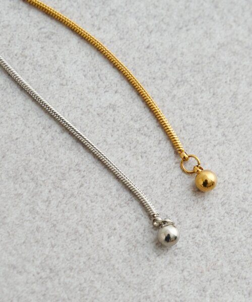 SHENERY（シーナリー）の「スネークウェーブネックレス（ネックレス・レディース・ゴールド/シルバー・FREE）」の8枚目の写真