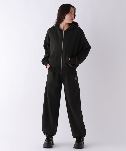 repipi armario（レピピ アルマリオ）の「ダンボールZIPフーディ－（パーカー・キッズ・アイボリー/ブラック/グレー・SMALL/MEDIUM/LARGE）」の20枚目の写真