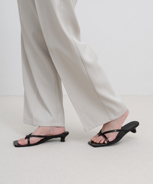 select MOCA（セレクトモカ）の「ワイドスクエアトングローヒールサンダル（サンダル・レディース・ブラック・SMALL/MEDIUM/LARGE）」の5枚目の写真