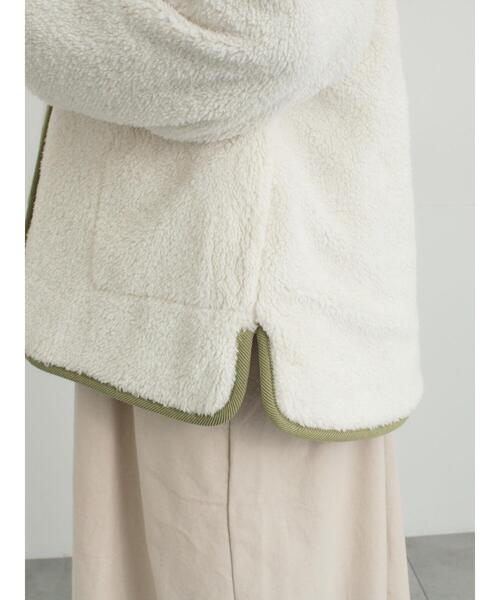 Samansa Mos2（サマンサ モスモス）の「リバーシブルボアブルゾン（ブルゾン・レディース・カーキ/ブラック/グリーン/キナリ・F）」の6枚目の写真