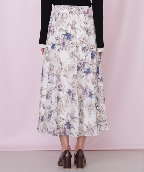 JILL by JILL STUART（ジルバイジルスチュアート）の「シアーアートフラワープリントスカート（スカート・レディース・ホワイト系その他/ブルー系その他/ピンク系その他・FREE）」の10枚目の写真