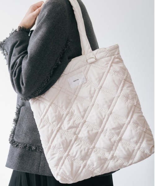 Muel Chic(ミュエルシック)の「Lome quilt bag ロメキルトバッグ(トートバッグ・レディース・ブラック/ベージュ/オフホワイト/ライトブルー・FREE)」の13枚目の写真