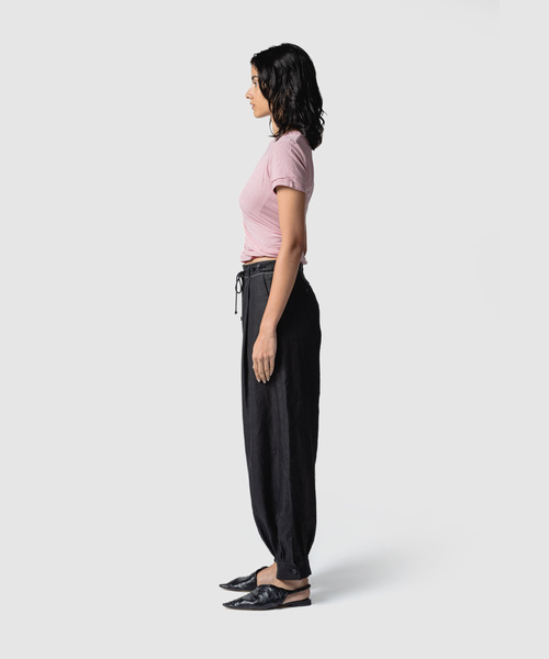 muller of yoshiokubo(ミュラーオブヨシオクボ)の「muller of yoshiokubo ミュラーオブヨシオクボ / REVERSIBLE TWIST TOP バイカラーリバーシブルツイストトップス / MLS26107(Tシャツ/カットソー・レディース・グリーン/ピンク/グレー/ホワイト・36/38)」の15枚目の写真