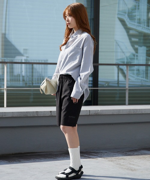 WILD THINGS(ワイルドシングス)の「WILD THINGS/ワイルドシングス BASE SHORTS ブランドロゴ イージーショーツ 2026年春夏(その他パンツ・メンズ・ブラック/グレー・M/L/XL)」の4枚目の写真