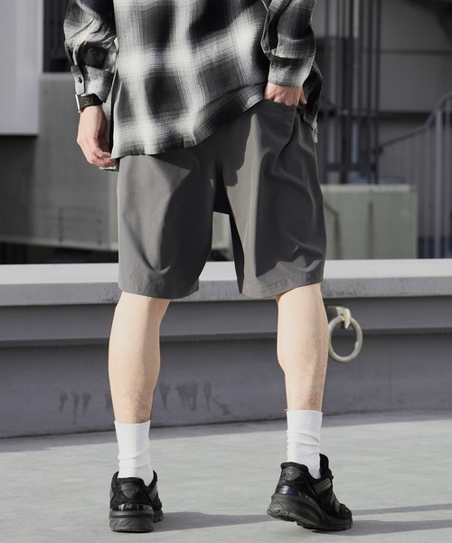 WILD THINGS(ワイルドシングス)の「WILD THINGS/ワイルドシングス BASE SHORTS ブランドロゴ イージーショーツ 2026年春夏(その他パンツ・メンズ・ブラック/グレー・M/L/XL)」の14枚目の写真