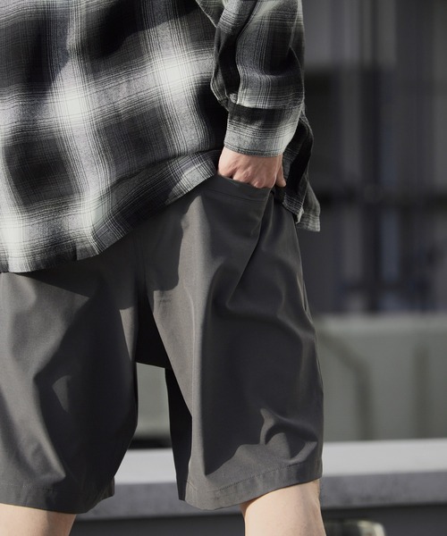 WILD THINGS(ワイルドシングス)の「WILD THINGS/ワイルドシングス BASE SHORTS ブランドロゴ イージーショーツ 2026年春夏(その他パンツ・メンズ・ブラック/グレー・M/L/XL)」の15枚目の写真