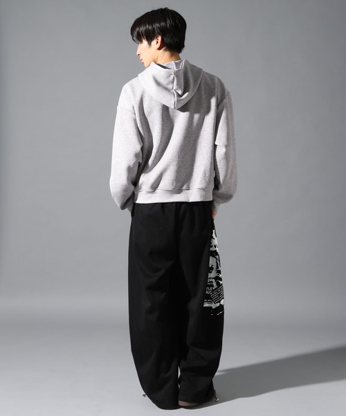 LAND MUSEUM（ランドミュージアム）の「LAND MUSEUM／ショートスタッズジップパーカー（パーカー・メンズ・ブラック/グレー・MEDIUM/LARGE）」の5枚目の写真