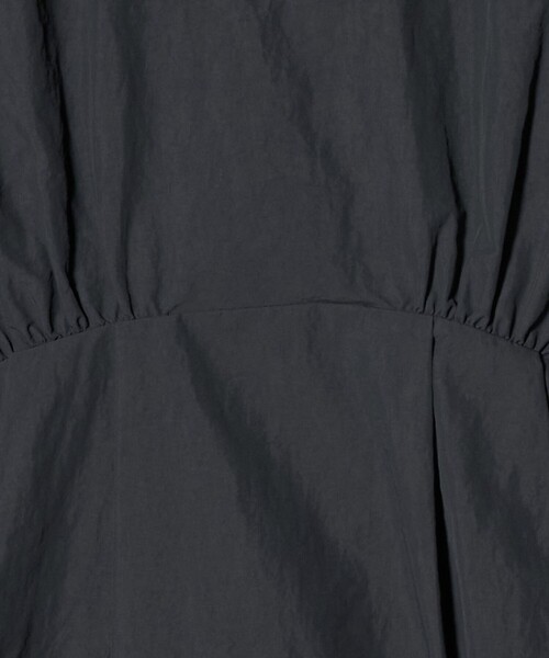 UNITED ARROWS(ユナイテッドアローズ)の「<VACHEMENT>ギャザー ブルゾン(ブルゾン・レディース・ベージュ/ダークグレー・FREE)」の13枚目の写真