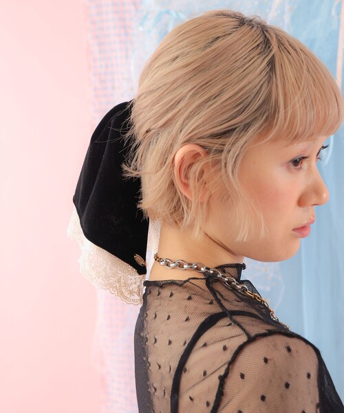 CAROLINA GLASER（カロリナ グレイサー）の「ベロア レース ヘアゴム（ネックレス・レディース・ブラック・ONE SIZE）」の3枚目の写真