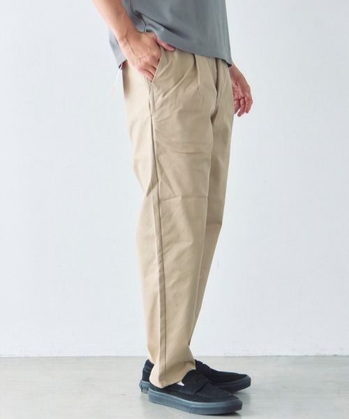 UNIVERSAL OVERALL(ユニバーサルオーバーオール)の「UNIVERSAL OVERALL Adictive TUCK TAPERD(その他パンツ・メンズ・チャコール/ブラック/ベージュ・32inch/30inch/34inch)」の22枚目の写真