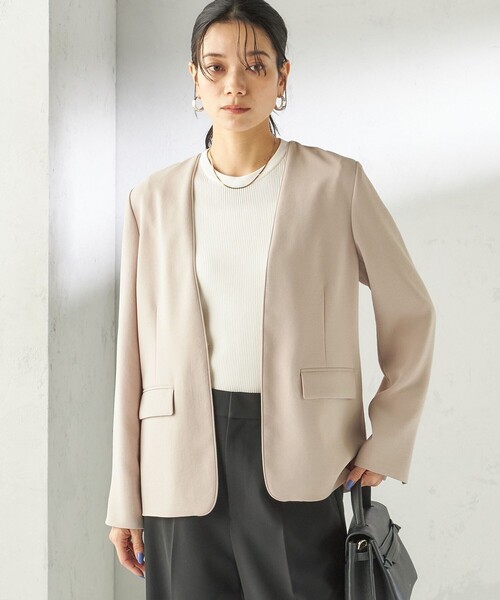 SHIPS（シップス）の「〈接触冷感 / UVカット〉Refinel カラーレス ジャケット（セレモニー対応可）（ノーカラージャケット・レディース・ベージュ系/アイボリー/ネイビー・40/38/36/34）」の16枚目の写真