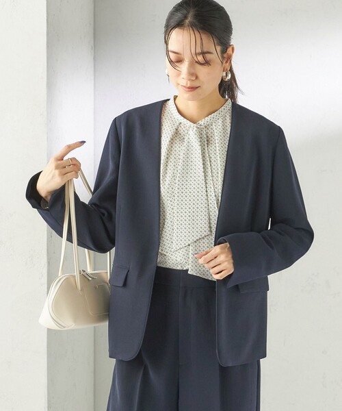 SHIPS(シップス)の「〈接触冷感 / UVカット〉Refinel カラーレス ジャケット(セレモニー対応可)(ノーカラージャケット・レディース・ベージュ系/アイボリー/ネイビー・40/38/36/34)」の14枚目の写真