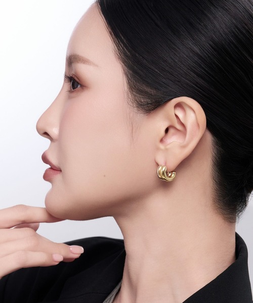 Lyvi(ライビィ)の「Dewy Bold Pierce / 金属アレルギー対応(ピアス(両耳用)・レディース・シルバー/ゴールド・FREE)」の4枚目の写真
