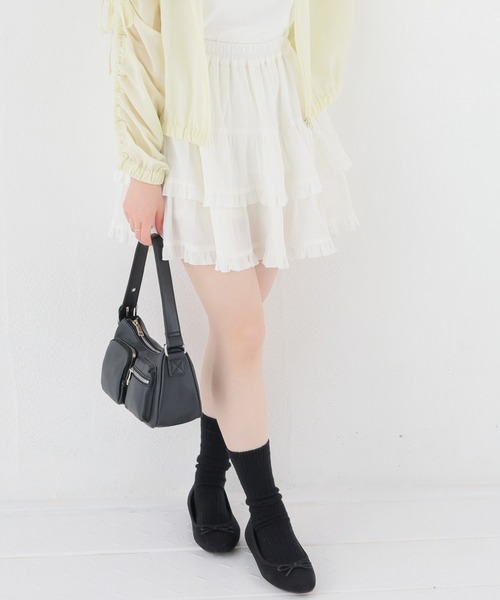 Honeys(ハニーズ)の「裏地パンツ付ティアードスカート(スカート・キッズ・ホワイト/アイボリー/ブラック・150cm/L/M/S)」の2枚目の写真