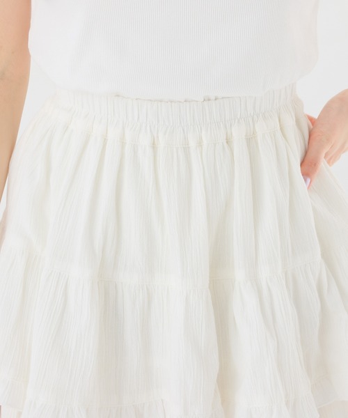 Honeys(ハニーズ)の「裏地パンツ付ティアードスカート(スカート・キッズ・ホワイト/アイボリー/ブラック・150cm/L/M/S)」の5枚目の写真
