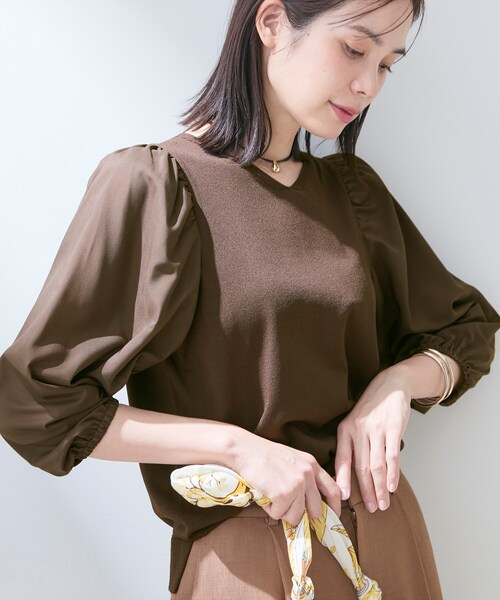 INDIVI(インディヴィ)の「【洗える/袖丈調整可能】シャツコンビニット(ニット/セーター・レディース・ブラック/ブラウン系その他/ライトイエロー系/ホワイト・38)」の3枚目の写真