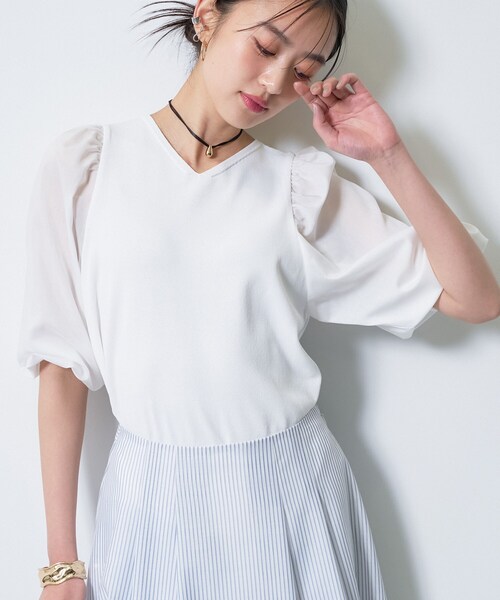 INDIVI(インディヴィ)の「【洗える/袖丈調整可能】シャツコンビニット(ニット/セーター・レディース・ブラック/ブラウン系その他/ライトイエロー系/ホワイト・38)」の1枚目の写真