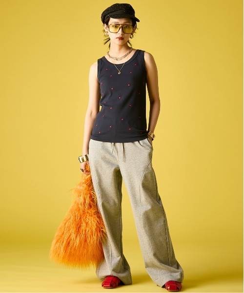 GEVS.（ジェイヴィス）の「星刺しゅうテレコタンクトップ＜大きいサイズ有＞GEVS.（キャミソール・レディース・オフホワイト/ブラック/ネイビー・M/L/LL/3L/4L/5L）」の9枚目の写真