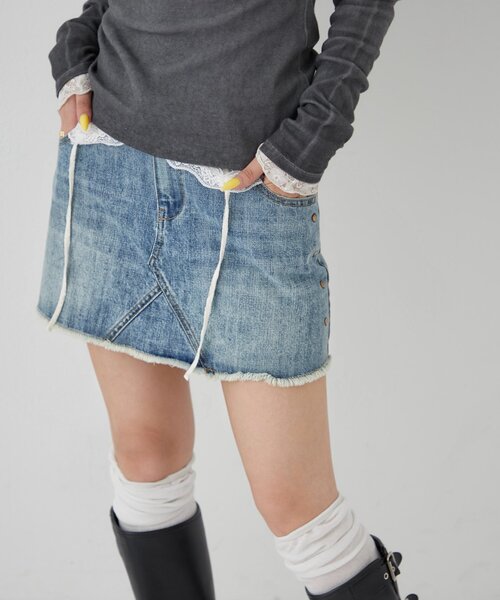 WHO'S WHO gallery（フーズフーギャラリー）の「スタッズデニムミニスカート（デニムスカート・レディース・サックスブルー/ネイビー・SMALL/MEDIUM）」の7枚目の写真