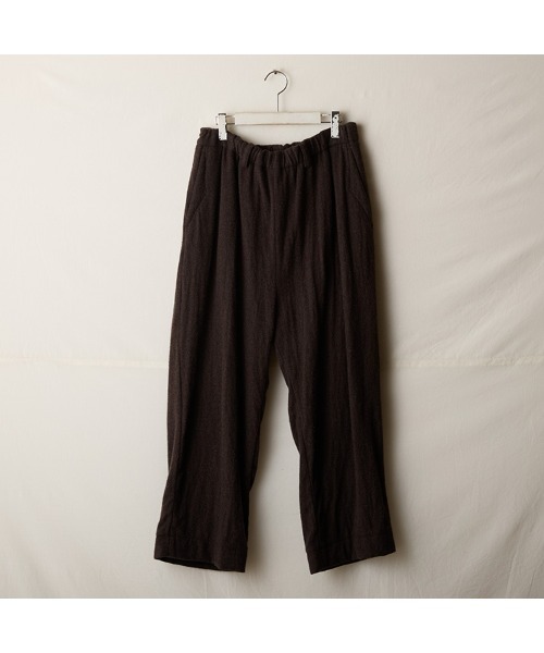 suzuki takayuki(スズキタカユキ)の「fulling wide-straight pants(スラックス・レディース・ブラウン/アイボリー/ブラック・02)」の3枚目の写真