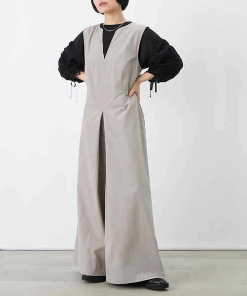 LUCA/LADY LUCK LUCA（ルカ/レディラックルカ）の「LC/LLL タックスカートライクサロペットパンツ（サロペット/オーバーオール・レディース・ライトベージュ/グレー・FREE）」の19枚目の写真