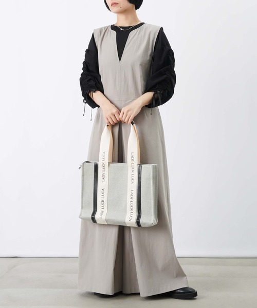 LUCA/LADY LUCK LUCA（ルカ/レディラックルカ）の「LC/LLL タックスカートライクサロペットパンツ（サロペット/オーバーオール・レディース・ライトベージュ/グレー・FREE）」の3枚目の写真