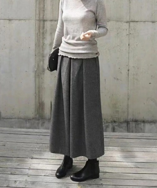 SallyLunn（サリーラン）の「クロップドタックパンツ（その他パンツ・レディース・グレー/ブラック・MEDIUM/LARGE）」の5枚目の写真