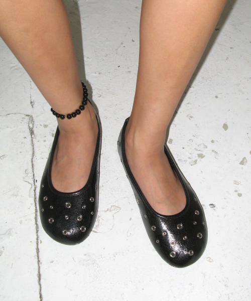 FOGGY MOODY(ポギムディ)の「Me 0044. Eyelet Mesh Flat Shoes - 3colors(バレエシューズ・レディース・レッド/ライトベージュ/ブラック・22.5cm/23cm/23.5cm/24cm/24.5cm/25cm)」の9枚目の写真