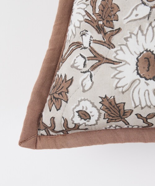 collex（コレックス）の「【26SS新色】ブロックプリント キルトクッションカバー 45×45（クッション/クッションカバー・レディース・イエロー/ブラウン・フリー）」の14枚目の写真