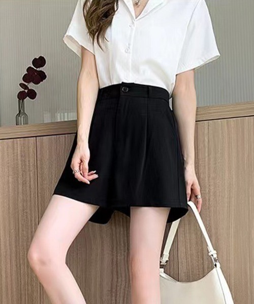 mielu（ミエル）の「タックハーフパンツ（その他パンツ・レディース・ベージュ/ブラック・LARGE/MEDIUM）」の4枚目の写真