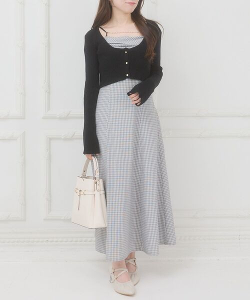 MAJESTIC LEGON(マジェスティックレゴン)の「カーデセットチェーン付きキャミワンピ(ワンピース・レディース・ホワイト系その他2/ブラック系その他・MEDIUM)」の1枚目の写真