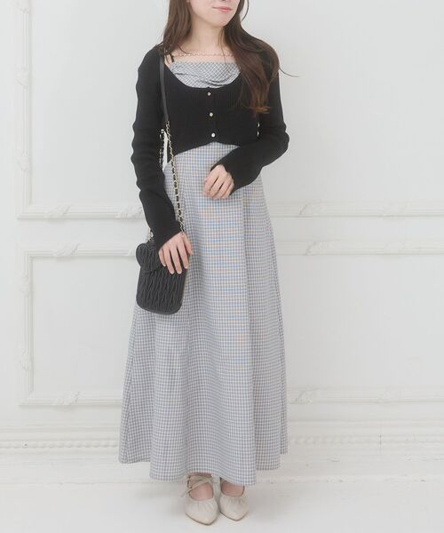 MAJESTIC LEGON(マジェスティックレゴン)の「カーデセットチェーン付きキャミワンピ(ワンピース・レディース・ホワイト系その他2/ブラック系その他・MEDIUM)」の20枚目の写真