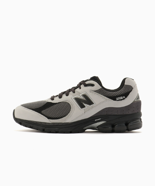 NEW BALANCE(ニューバランス)の「New Balance / ニューバランス U200210D(スニーカー・メンズ・チャコールグレー・26.5cm/26cm/28cm/27.5cm/27cm)」の1枚目の写真