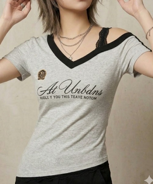 NANEA(ナネア)の「レース切替 Vネック カレッジロゴTシャツ(Tシャツ/カットソー・レディース・ライトグレー/ネイビー・MEDIUM)」の22枚目の写真