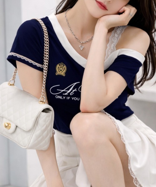 NANEA(ナネア)の「レース切替 Vネック カレッジロゴTシャツ(Tシャツ/カットソー・レディース・ライトグレー/ネイビー・MEDIUM)」の15枚目の写真