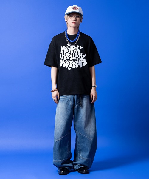 a.p.o.v.（エーピーオービー）の「a.p.o.v. ポップアートロゴメッセージサマーニットオーバーサイズTシャツ（Tシャツ/カットソー・メンズ・ネイビー/ホワイト/ブラック・ONESIZE）」の9枚目の写真