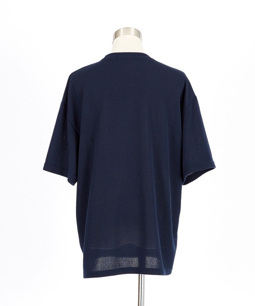 a.p.o.v.（エーピーオービー）の「a.p.o.v. ポップアートロゴメッセージサマーニットオーバーサイズTシャツ（Tシャツ/カットソー・メンズ・ネイビー/ホワイト/ブラック・ONESIZE）」の14枚目の写真